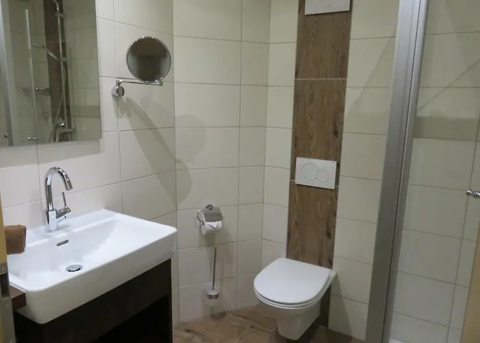 Weiss 3* Hohenwarth