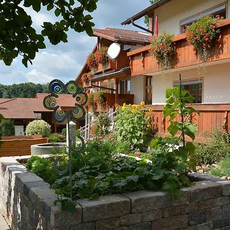 Weiß *